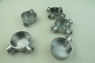 TOPELE BS4568 / BS31 آهن نرم / آلومینیوم یک طرفه ترمینال لوله های الکتریکی جعبه اتصال دایره ای / ابزار دستی