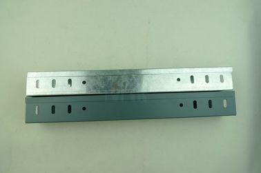 پودر پوشانده گچ های فولادی Gi کابل Trunking اندازه سفارشی Trunking کابل سینی