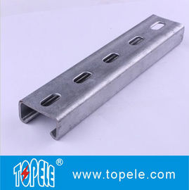 کانال گالوانیزه سیاه 41X41MM Unistrut, HDG Slotted / Plain Strut Channel برای پشتیبانی از لوله ها