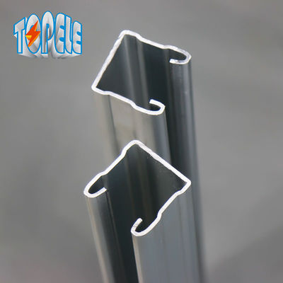 41 * 21mm 41 * 41mm فولاد ضد زنگ Unistrut پاهای ساده یا شکاف دار